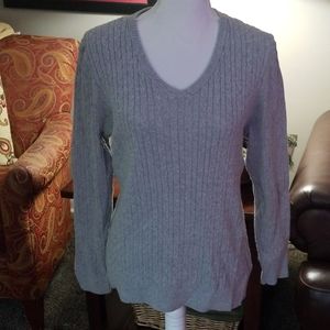 Heather gray long sleeve v-neck